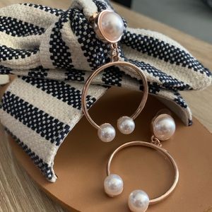 Trendy Pearl Earrings
